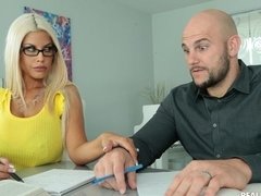 Culo, Tetas grandes, Rubia, Mamada, Tetona, Estilo perrito, Pajear, Madres para coger