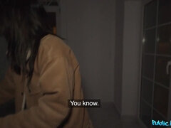 Enthousiasteling, Amerikaans, Bruinharig, Lul, Sperma in gezicht, Gezichtspunt, Openbaar, Tieten likken