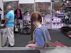 Leie, Grosser schwanz, Büro, Pov, Schlampe, Ablutschen, Jungendliche (18+), Hure
