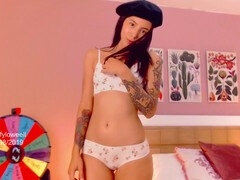 Seductive Colombian teen Effy Loweell with a slim figure and an irresistible charm