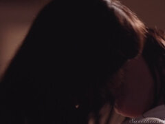 Mooie dikke vrouwen, Bruinharig, Rondborstig, Likken, Masseren, Kantoor, Kut duiken, Tieten likken