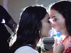 Verga grande, Negro, Morena, Corrida, Ffm, Lencería, Montar, Trio