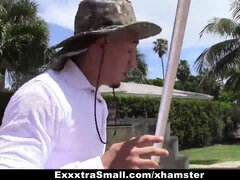 Брюнетки, Волосатые, Голышом, Бассейн, Кричащие, Дразнящие, Молоденькие, Сиськи