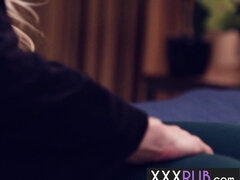 18 ans, Gros cul, Brunette brune, Noir ébène, Hd, Embrassement, Mère que j'aimerais baiser, Rugueux