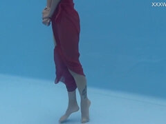 Plantureuse, Gorge profonde, Femelle, Hd, Piscine, Maigrichonne, Solo, Adolescente