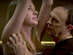 Vernedering, Latex, Machine neuken, Slaaf, Billekoek, Tiener, Vastgebonden, Tieten likken