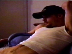 Handsome stud gave blowjob to gay