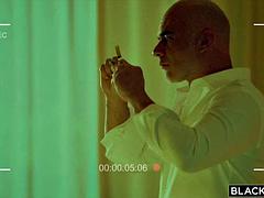 Grote lul, Zwart, Pijpbeurt, Gek, Zwart, Interraciaal, Likken, Tieten likken