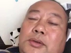 Chino, Papá, Gay