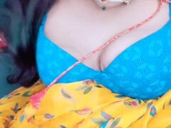 Sexy Indian Bhabhi Maid Blowjob - Deep Throat and Cum in Mouth Desi Homemade