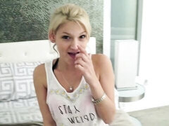 デカチン, ブロンド, オナニー, 小柄, 剃毛, ガリガリ, ティーン, オッパイの