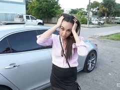 Culo grande, Mamada, Morena, Estilo perrito, Pajear, Pov, Secretaria, Tetas
