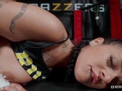 Belleza, Verga grande, Negro, Morena, Interracial, Tetas naturales, Coño, Tatuaje