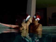 Vollbusig, Kompilation, Hd, Natürlich, Im freien, Pool, Tätowierung, Jungendliche (18+)