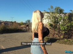 Grosse titten, Blondine, Spermaladung, Schmuddelige sprache, Handjob, Im freien, Pov, Titten