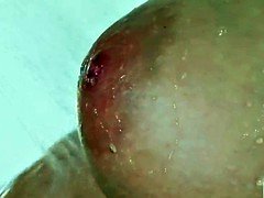 Nana, Gros seins, Masturbation, Nénés