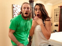 Lieveling, Grote mammen, Pijpbeurt, Hondjeshouding, 1 man 2 vrouwen, Handbeurt, Moeder die ik wil neuken, Trio