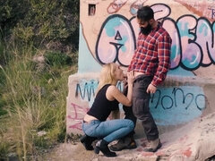 Helena Valentine and Miguel Zayas are having sex outdoors