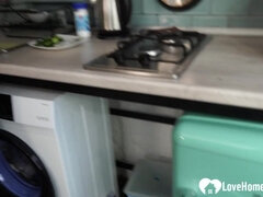 素人, 浴室, デカ尻, フェラチオ, 気狂い, 顔射, 自家製, キッチン