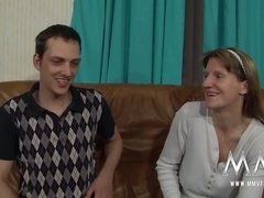 Blondine, Schwanz, Selbstgemacht, Mutti, Schlaffe titten, Schüchtern, Titten, Jungfrau