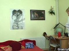 Gros seins, Sucer une bite, Mamie, Femme au foyer, Énorme, Mature, Réalité, Épouse