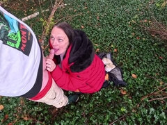 Pov Blowjob In The Woods, Chubby Girl Gets A Facial
