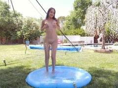 18 años, Morena, Hd, Al aire libre, Pequeña, Pov, Adolescente, Juguetes