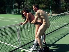 Blasen, Braunhaarige, Spermaladung, Lecken, Natürlichen titten, Jungendliche (18+), Titten, Uniform