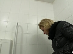 Arsch, Blasen, Hardcore, Geld, Pov, Muschi, Jungendliche (18+), Titten