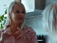 Большие сиськи, Блондинки, Хд, Лесбиянка, Милф, Крошечные, Мачеха, Сиськи