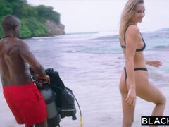 Mamada, Engañando, Polla, Estilo perrito, Peludo, Interracial, Tetas naturales, Tetas