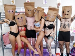 18 jahre, Grosser arsch, Grosser schwanz, Grosse titten, Hundestellung, Orgie, Dürr, Jungendliche (18+)