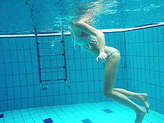 Bad, Bikini, Nackt, Im freien, Zierlich, Öffentlich, Unter wasser