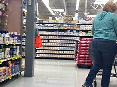 Wide Butt Pawg Milf in Jeans