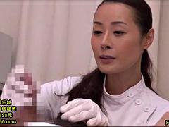 フェラチオ, 手コキする, 熟年, 看護婦