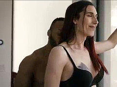 Anal, Sucer une bite, Brunette brune, Attrapée, Jeunes transsexuelles thaïlandaises, Transsexuelle