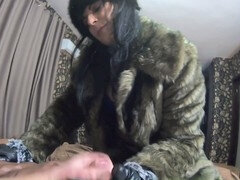 Pijpbeurt, Handschoenen, Huisgemaakt, Latijnse vrouw, Leer, Moeder die ik wil neuken, Stiefmoeder