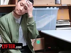 18 летние, Любители, Минет, Застукали, Доминирование, Голышом, Кричащие, Тощие