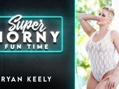 Толстушки, Большая жопа, Большие сиськи, Милф, Бритые, Соло, Стриптизерша, Вебкамера