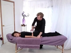 Брюнетки, Китаянки, Семяизвержение, Сперма на лице, Секс без цензуры, Японки, Кореянки, Массаж