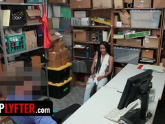 18 ans, Amateur, Sucer une bite, Attrapée, Hard, Rugueux, Adolescente, Plan cul à trois