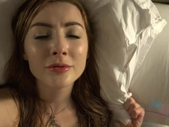 Leie, Erstaunlich, Besamung, Fussjob, Freundin, Öl, Orgasmus, Pov