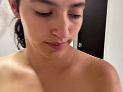 Grosse titten, Besamung, Latina, Lecken, Pov, Muschi, Dusche, Titten