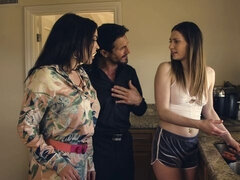 Большая жопа, Минет, Брюнетки, Две девушки, Ласковые ручки, Лизание, Киски, Втроем