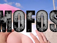 Садо мазо, Большая жопа, Большой член, Брюнетки, Глубокая глотка, Фетиш, От первого лица, Сиськи