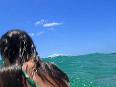 Amateur, Plage, Bikini, Sucer une bite, Petite amie, Petite femme, Chatte, Rasée