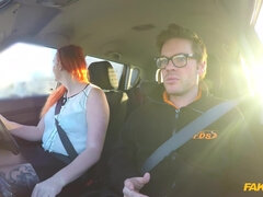 Leie, Blasen, Auto, Handjob, Masturbation, Im freien, Rotschopf