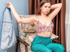 Любители, Жопа, Брюнетки, Пальцем, Мастурбация, Натуральные сиськи, Короткая стрижка, Тощие