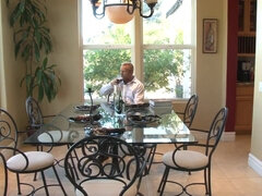 18 ans, Anal, Gros seins, Sucer une bite, Plantureuse, Seins naturels, Actrice du porno, Nénés