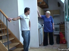 Grosse titten, Blasen, Tschechisch, Schwanz, Oma, Milf, Muschi, Titten